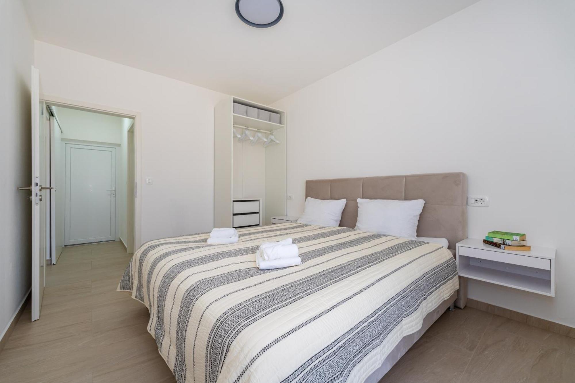 San Apartment *